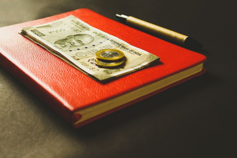Cara Membuat Buku Tabungan Sendiri untuk Mengelola Keuangan